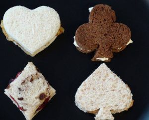Online Poker - Sandwich Effect